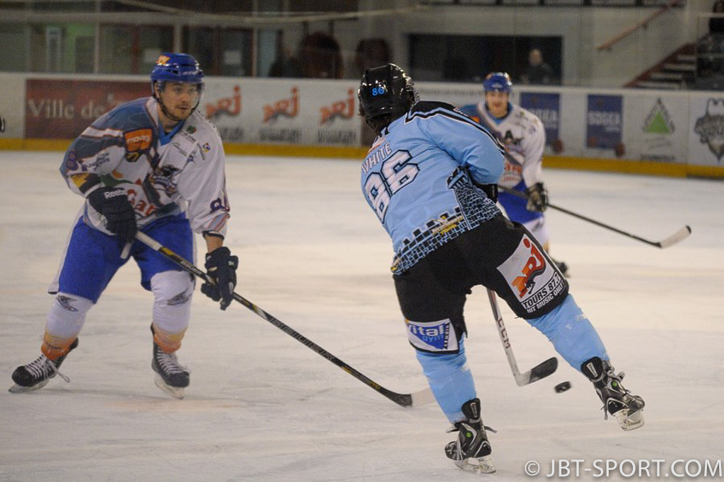 Tours - Clermont-Ferrand
03 - 05