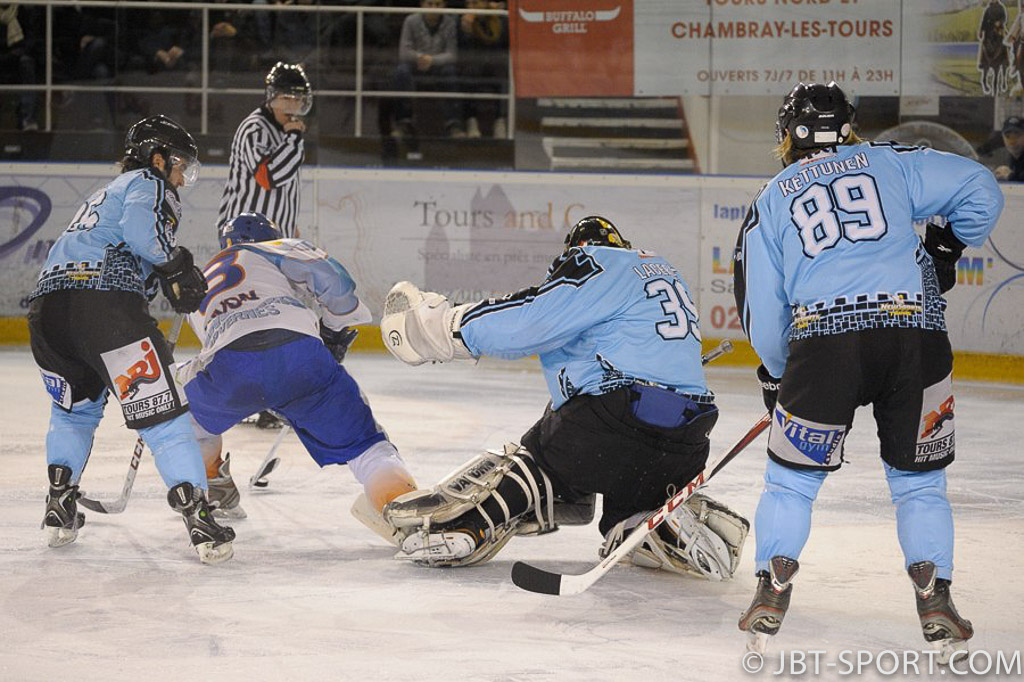 Tours - Clermont-Ferrand
03 - 05