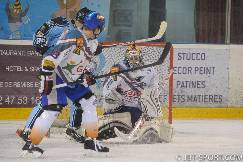 Tours - Clermont-Ferrand
03 - 05