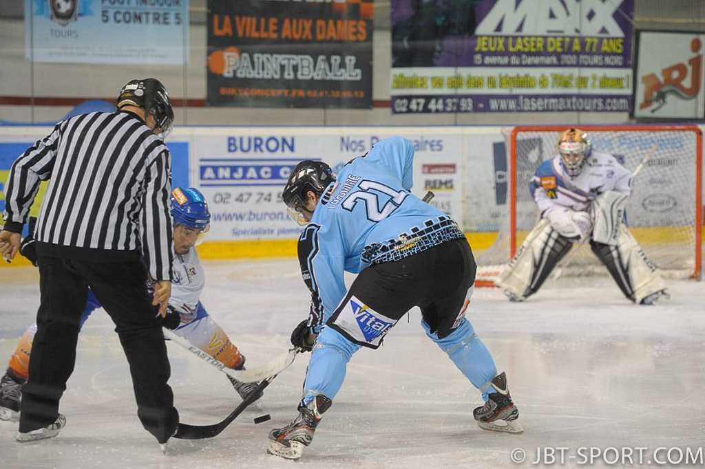Tours - Clermont-Ferrand
03 - 05