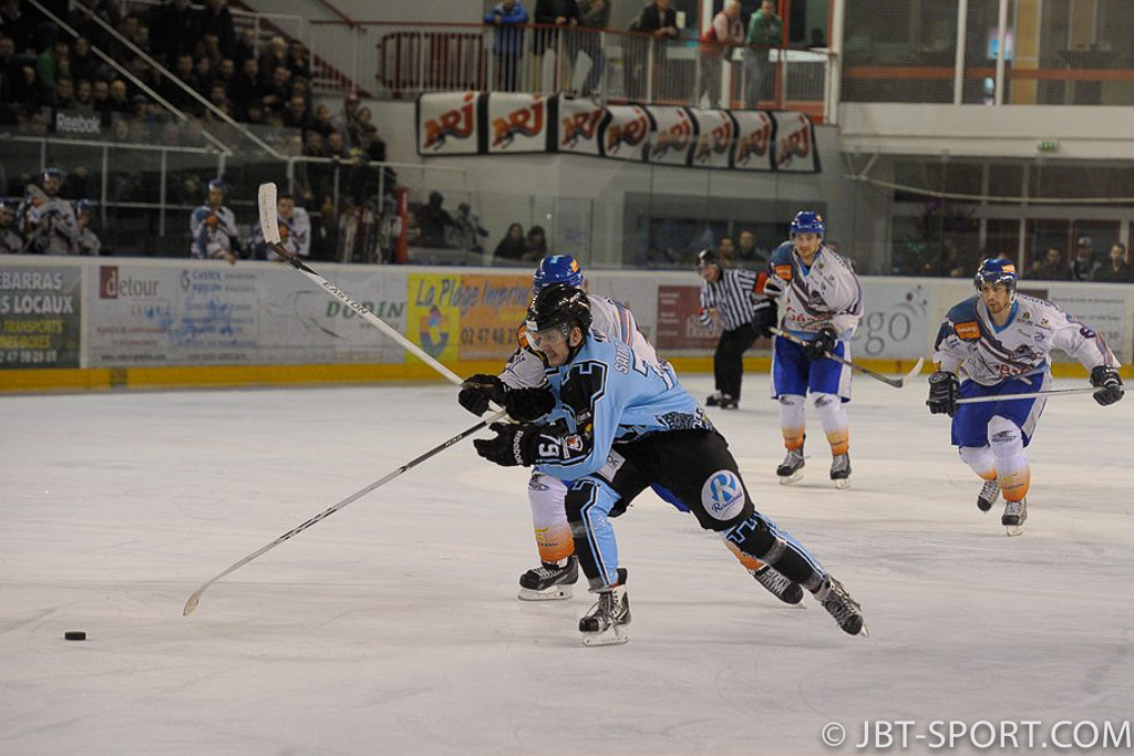 Tours - Clermont-Ferrand
03 - 05