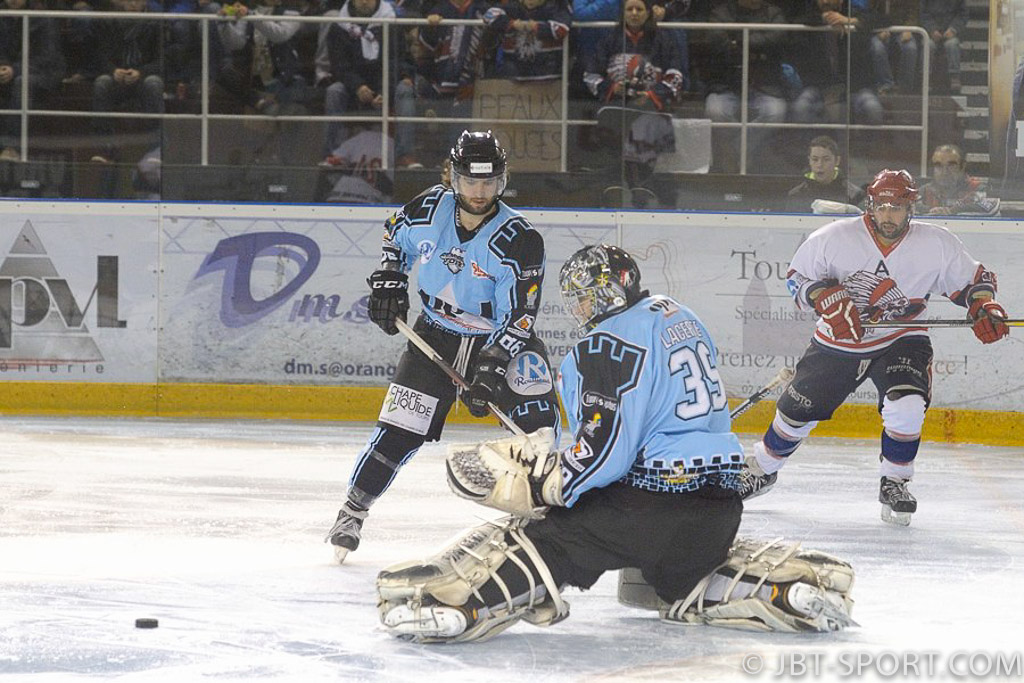 Tours - Evry
1/8 de finale Play Offs match retour
05 -04
( 2e Division )