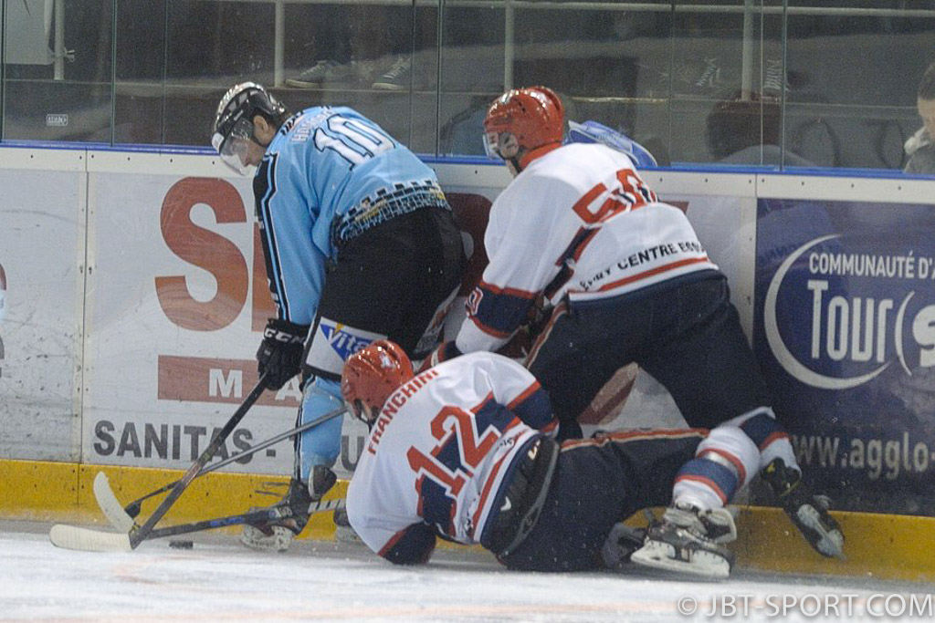 Tours - Evry
1/8 de finale Play Offs match retour
05 -04
( 2e Division )