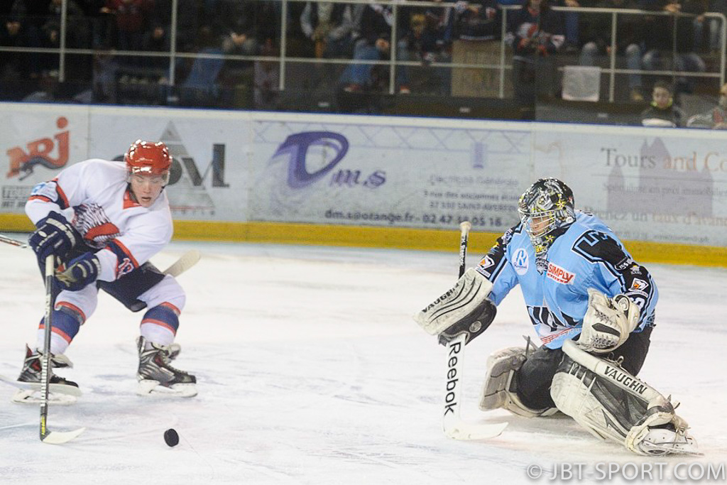 Tours - Evry
1/8 de finale Play Offs match retour
05 -04
( 2e Division )