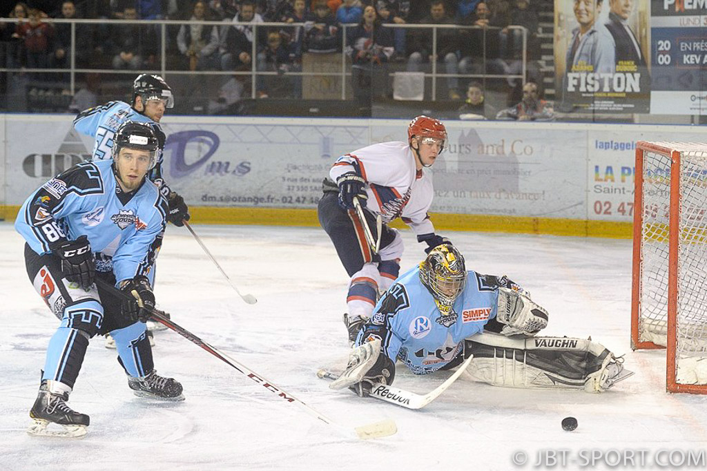 Tours - Evry
1/8 de finale Play Offs match retour
05 -04
( 2e Division )