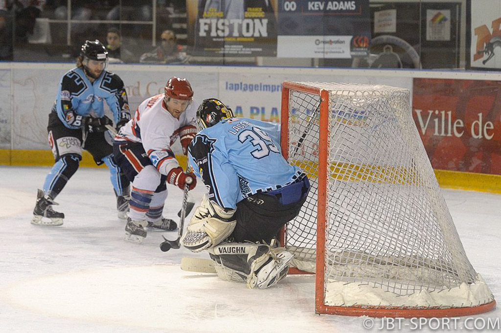 Tours - Evry
1/8 de finale Play Offs match retour
05 -04
( 2e Division )