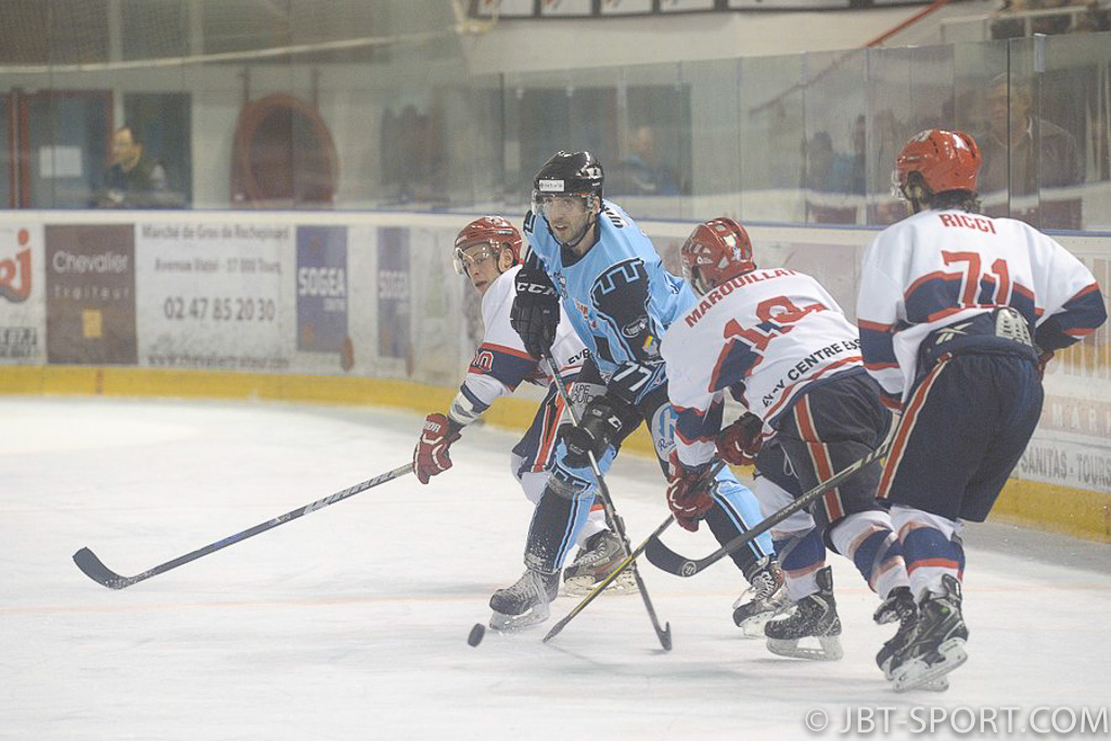 Tours - Evry
1/8 de finale Play Offs match retour
05 -04
( 2e Division )