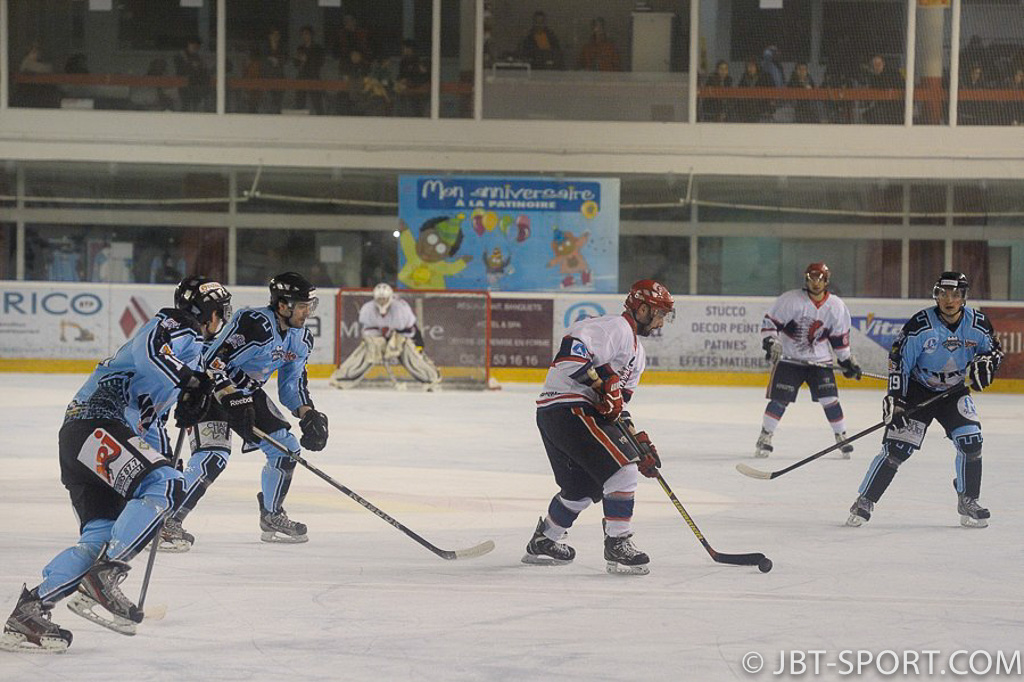 Tours - Evry
1/8 de finale Play Offs match retour
05 -04
( 2e Division )