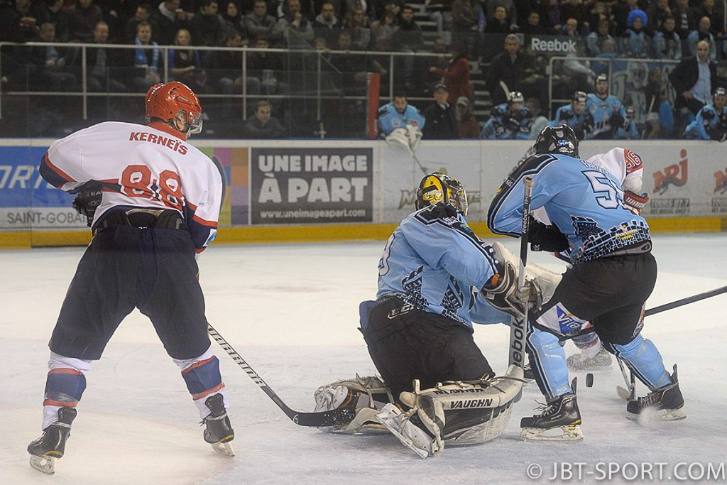 Tours - Evry
1/8 de finale Play Offs match retour
05 -04
( 2e Division )