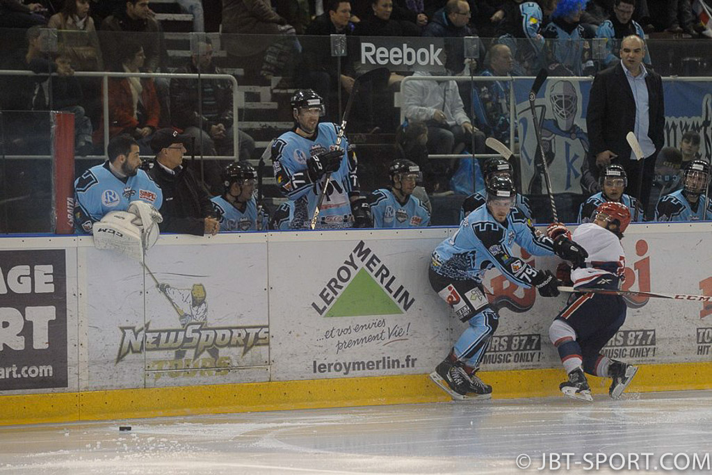 Tours - Evry
1/8 de finale Play Offs match retour
05 -04
( 2e Division )