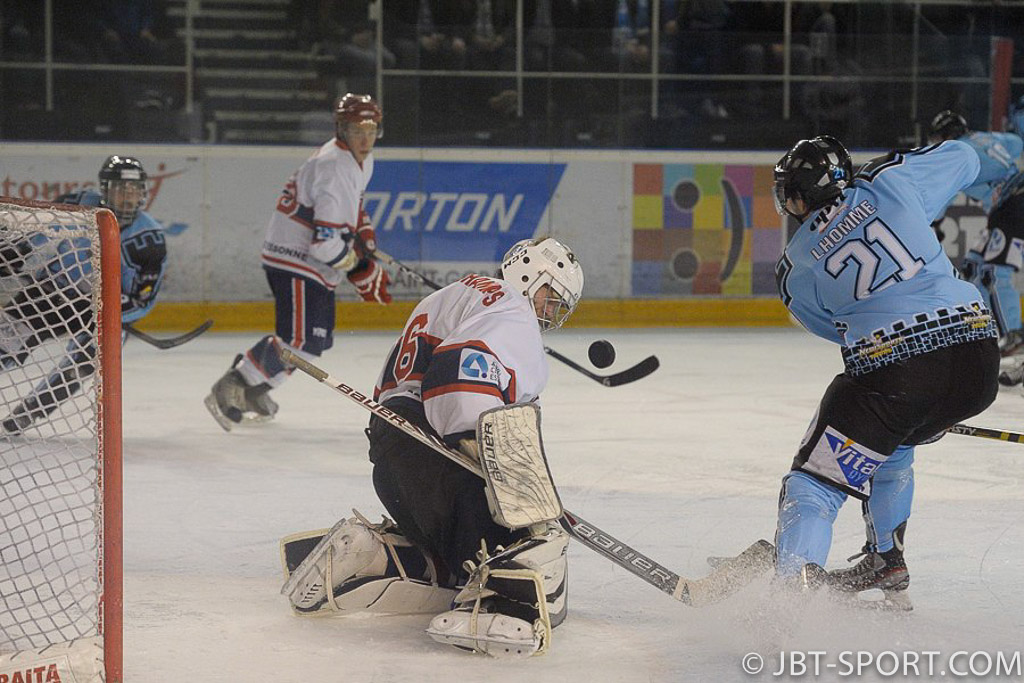 Tours - Evry
1/8 de finale Play Offs match retour
05 -04
( 2e Division )