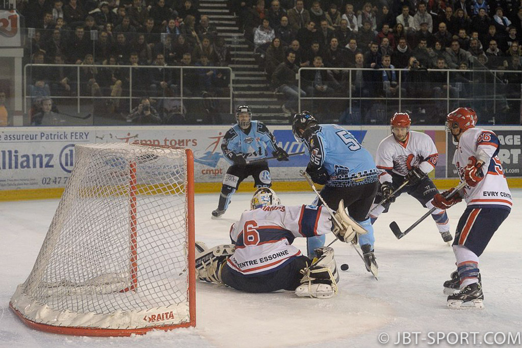 Tours - Evry
1/8 de finale Play Offs match retour
05 -04
( 2e Division )