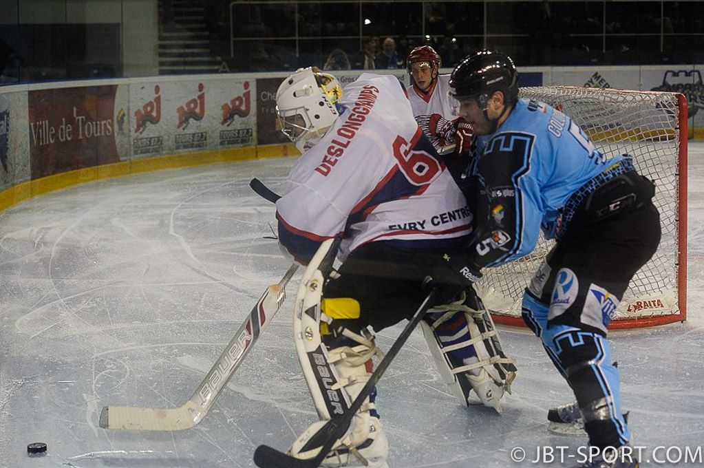 Tours - Evry
1/8 de finale Play Offs match retour
05 -04
( 2e Division )