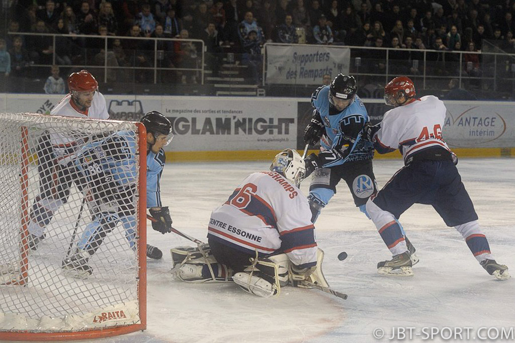 Tours - Evry
1/8 de finale Play Offs match retour
05 -04
( 2e Division )