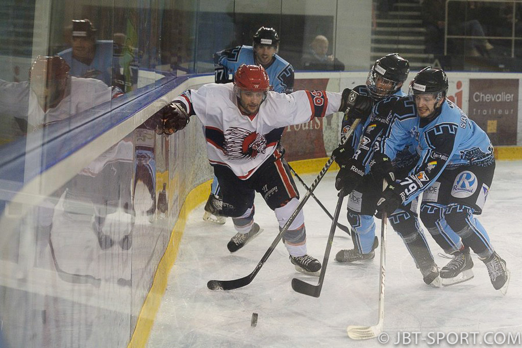Tours - Evry
1/8 de finale Play Offs match retour
05 -04
( 2e Division )