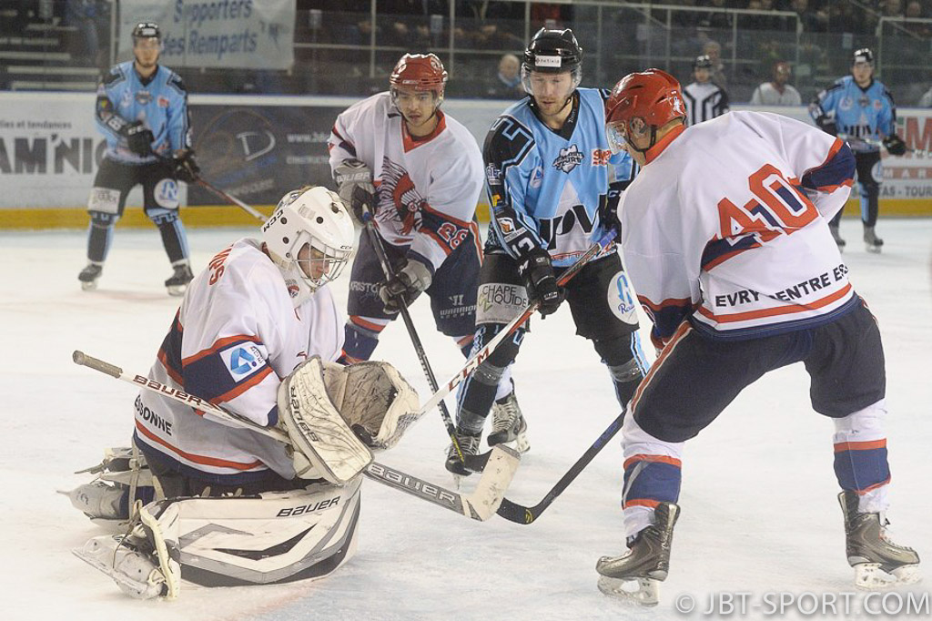 Tours - Evry
1/8 de finale Play Offs match retour
05 -04
( 2e Division )
