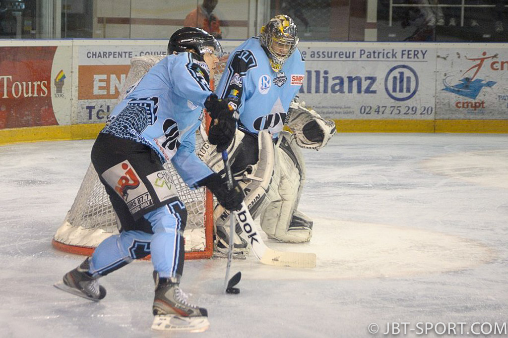 Tours - Valence 05 -01
Play Offs Quart de finale aller
( 2e Division )