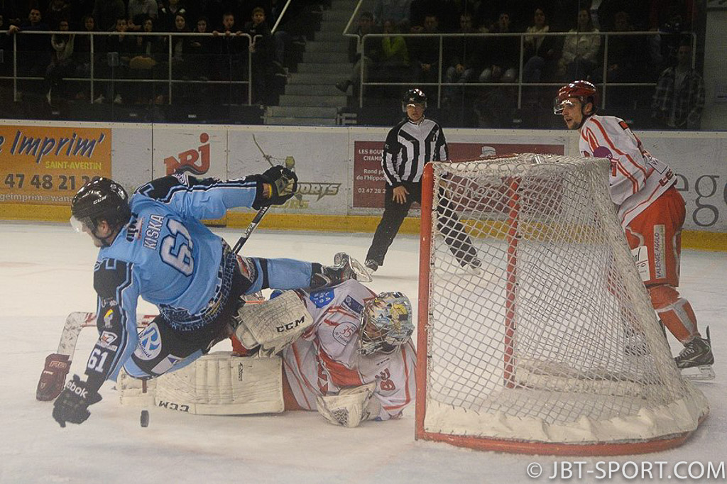 Tours - Valence 05 -01
Play Offs Quart de finale aller
( 2e Division )