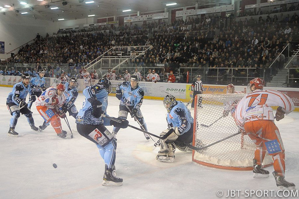 Tours - Valence 05 -01
Play Offs Quart de finale aller
( 2e Division )