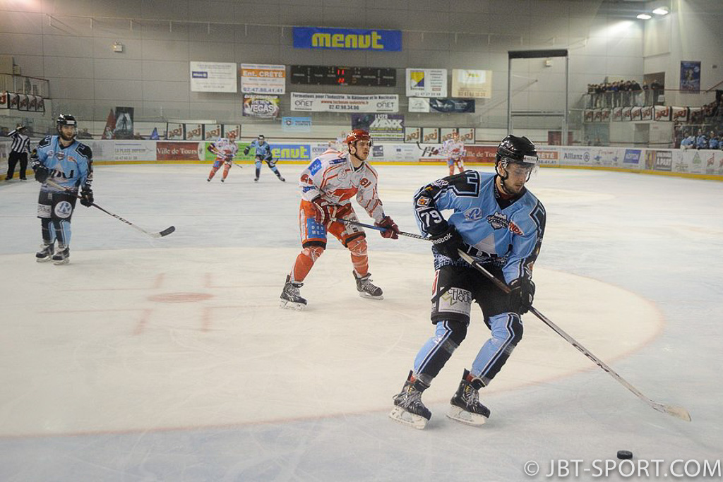 Tours - Valence 05 -01
Play Offs Quart de finale aller
( 2e Division )