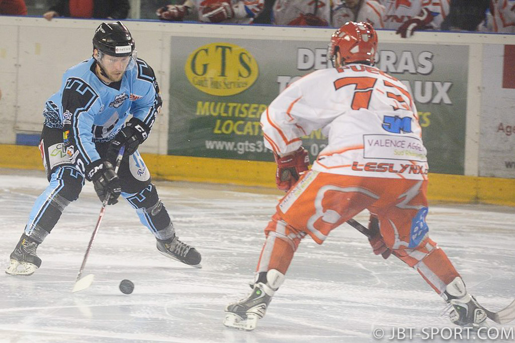Tours - Valence 05 -01
Play Offs Quart de finale aller
( 2e Division )