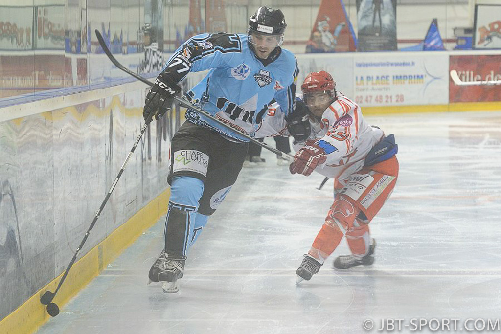 Tours - Valence 05 -01
Play Offs Quart de finale aller
( 2e Division )