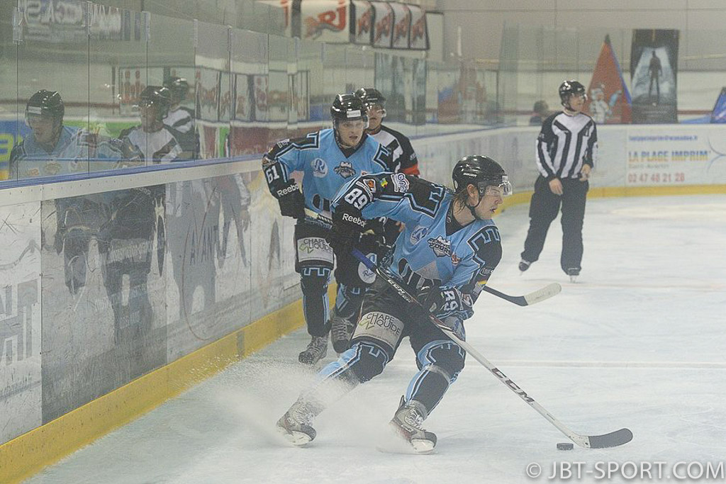 Tours - Valence 05 -01
Play Offs Quart de finale aller
( 2e Division )