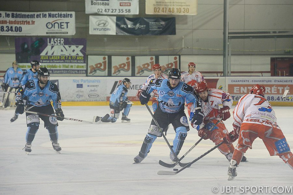 Tours - Valence 05 -01
Play Offs Quart de finale aller
( 2e Division )