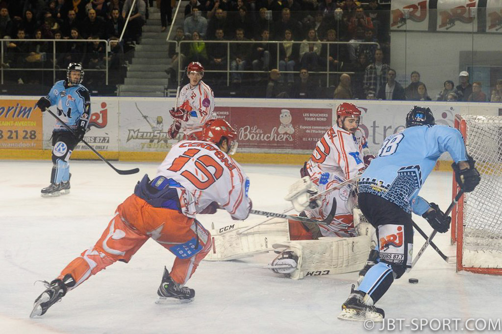 Tours - Valence 05 -01
Play Offs Quart de finale aller
( 2e Division )