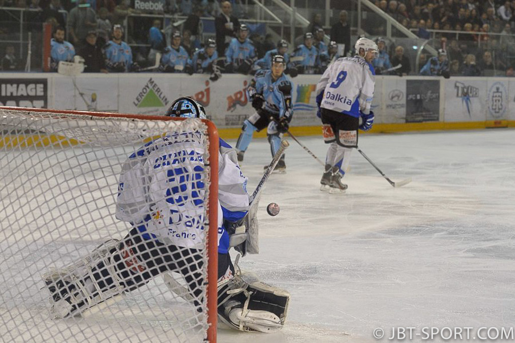 Tours - Val Vanoise  06-05
Demi finale aller Play Offs
( 2e Division )