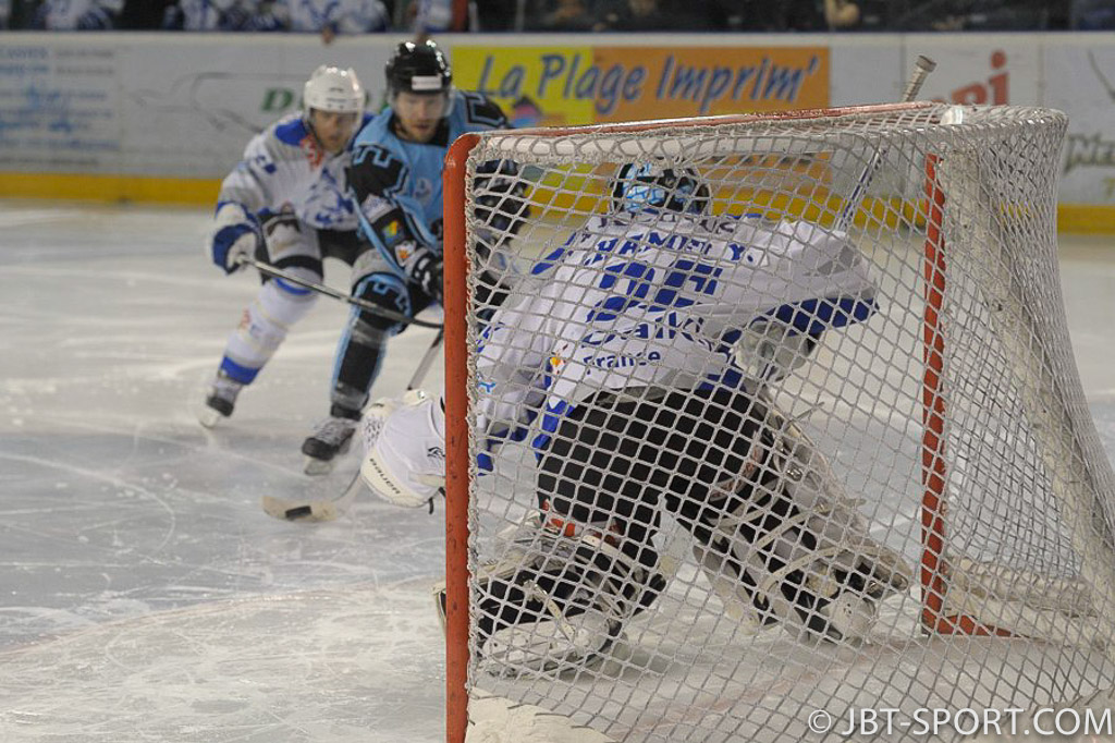 Tours - Val Vanoise  06-05
Demi finale aller Play Offs
( 2e Division )