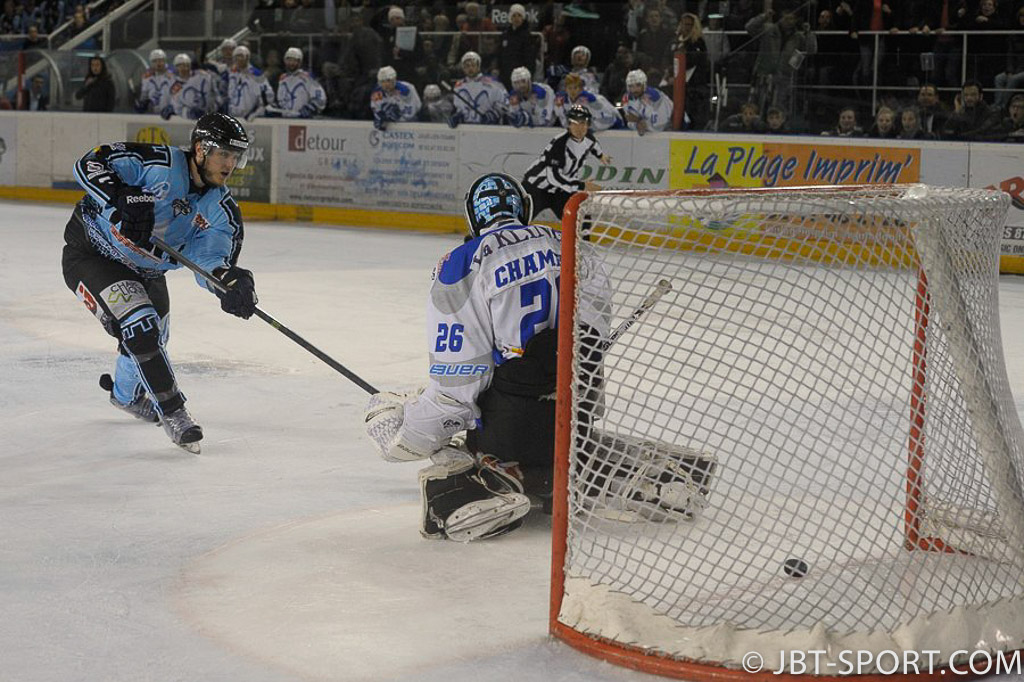 Tours - Val Vanoise  06-05
Demi finale aller Play Offs
( 2e Division )