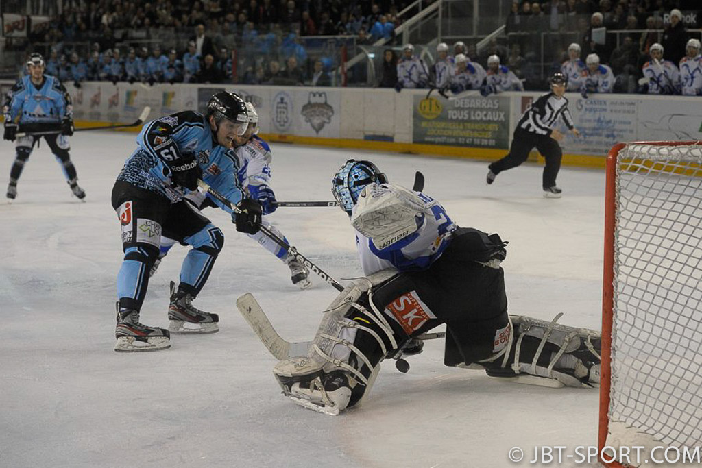 Tours - Val Vanoise  06-05
Demi finale aller Play Offs
( 2e Division )