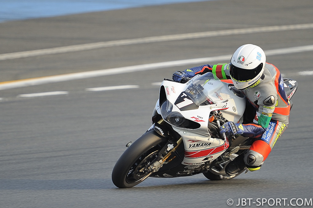 TEAM X-ONE - 1000 R1